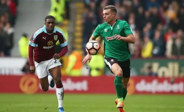 欧冠出局刺激引援？英媒：利物浦欲砸8400万英镑