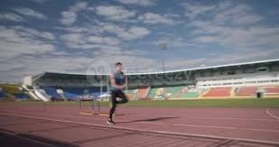 勇记：格林赛后穿着保护靴，但预计下一场仍可带伤出战